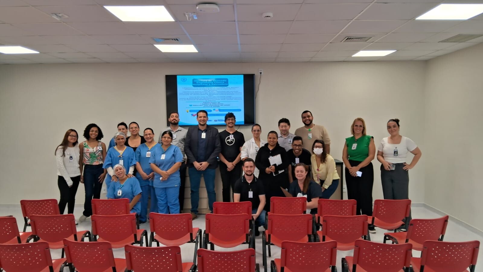 Todos Juntos Final 01.jpeg